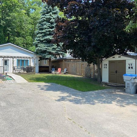 Cozy Cottage Retreat Lambton Shores Εξωτερικό φωτογραφία